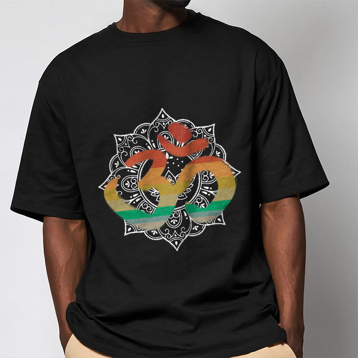 Camiseta de algodón con estampado de mandala sánscrito Om en degradado de colores y Buddha Stones - image 9