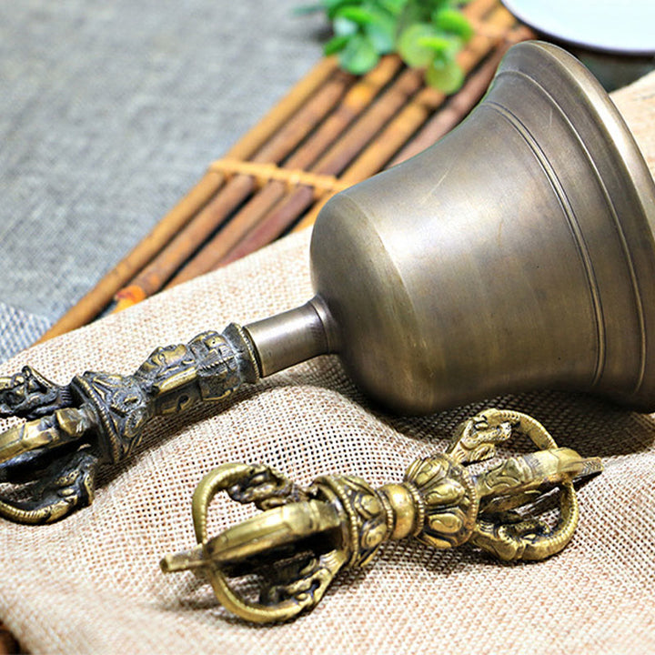 Buddha Stones de 2 campanas de meditación tibetanas hechas a mano y dorje Vajra de cobre para decoración de fuerza.