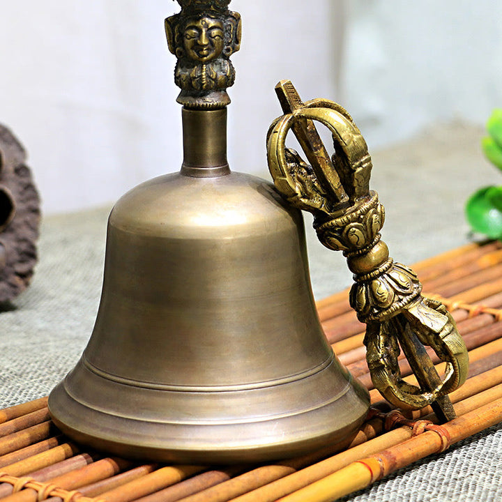 Buddha Stones de 2 campanas de meditación tibetanas hechas a mano y dorje Vajra de cobre para decoración de fuerza.