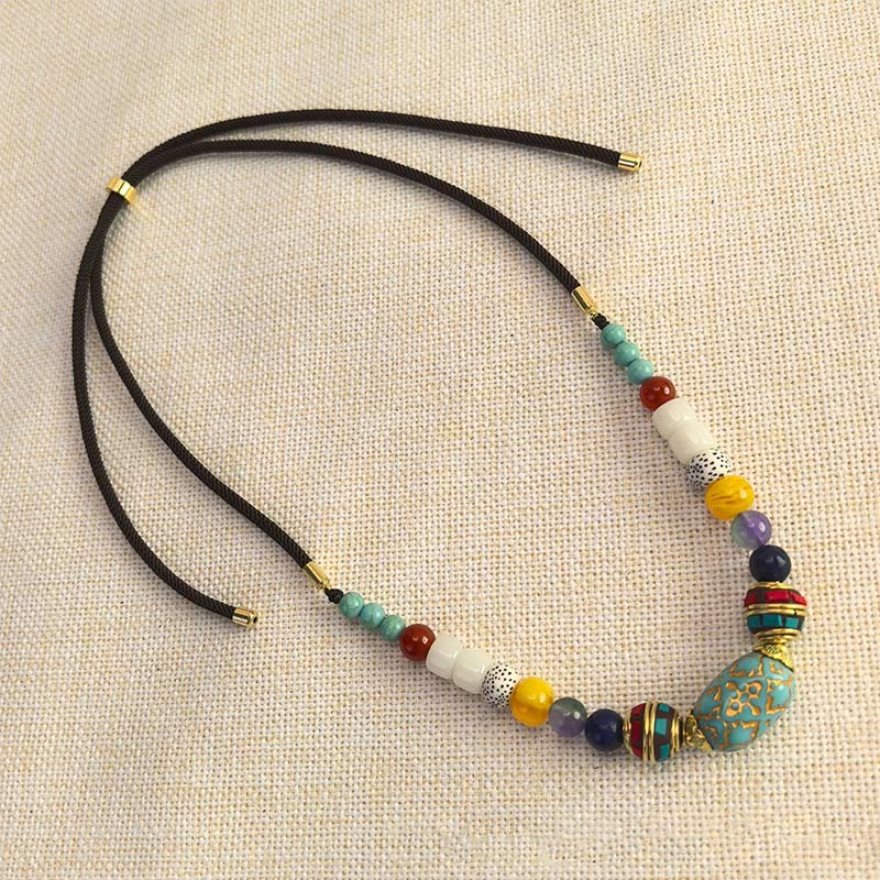 Collar con colgante de equilibrio de cuentas turquesas tibetanas hechas a mano con Buddha Stones