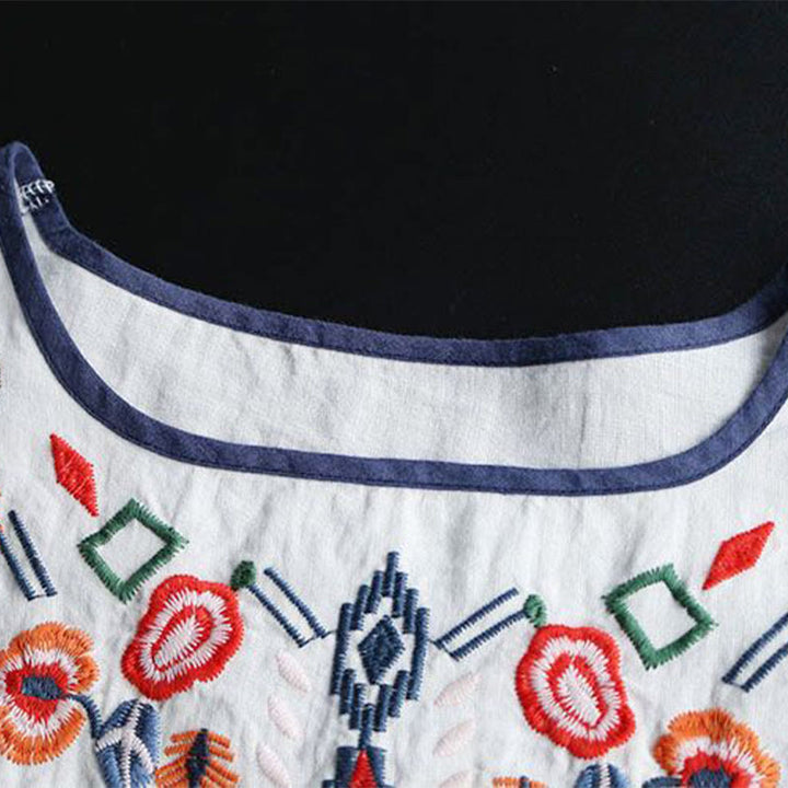 Camiseta de manga corta de algodón y lino para mujer con bordado artístico retro floral y Buddha Stones , cuello redondo - image 3