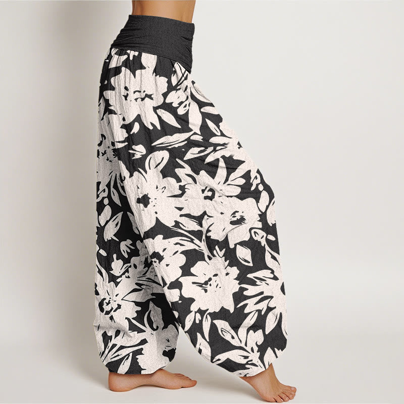 Pantalones harén de cintura elástica para mujer con estampado de hojas exuberantes y flores grandes de Buddha Stones - image 2