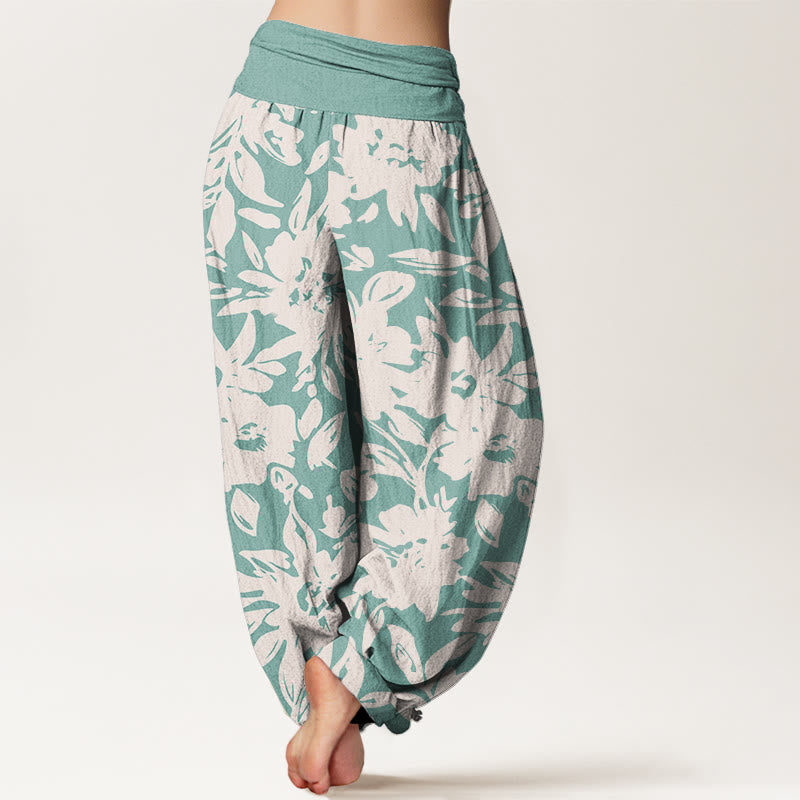 Pantalones harén de cintura elástica para mujer con estampado de hojas exuberantes y flores grandes de Buddha Stones - image 10