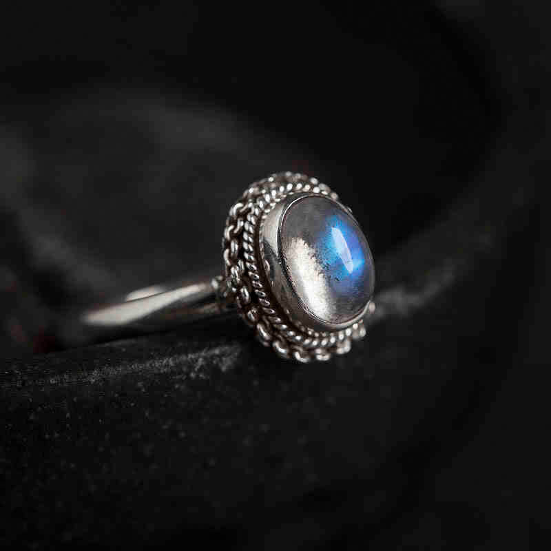 Anillo de piedra lunar natural de plata de ley 925 con Buddha Stones