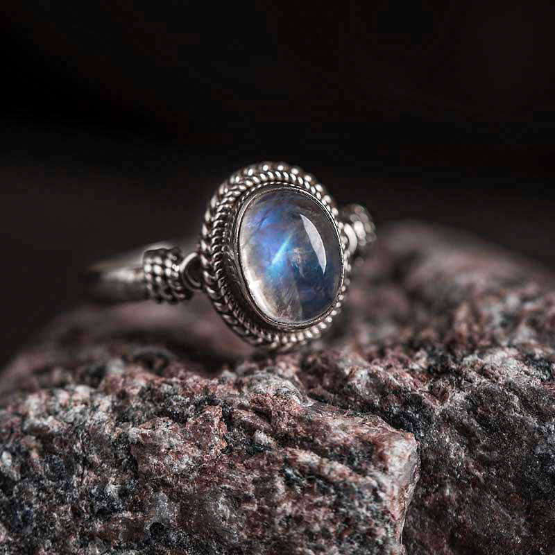Anillo de piedra lunar natural de plata de ley 925 con Buddha Stones
