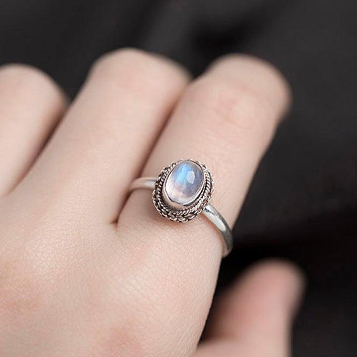 Anillo de piedra lunar natural de plata de ley 925 con Buddha Stones