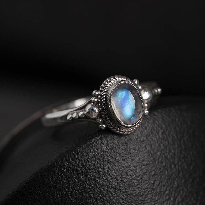Anillo de piedra lunar natural de plata de ley 925 con Buddha Stones