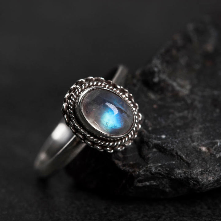 Anillo de piedra lunar natural de plata de ley 925 con Buddha Stones