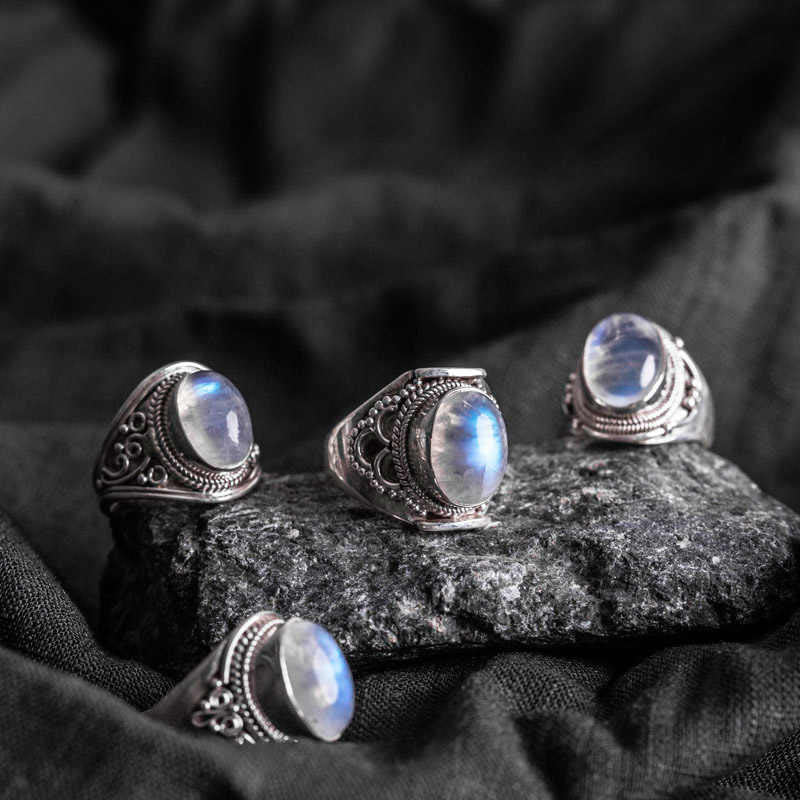 Anillo ajustable curativo de piedra lunar natural hecho a mano en plata de ley 925 con Buddha Stones