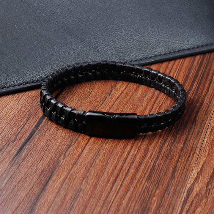Pulsera de cuero multicapa reforzada con acero de titanio y diseño trenzado simple de Buddha Stones