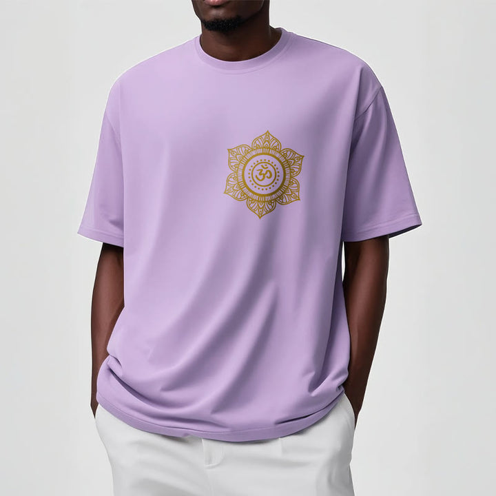 Camiseta con estampado OM de mandala dorado y Buddha Stones - image 18