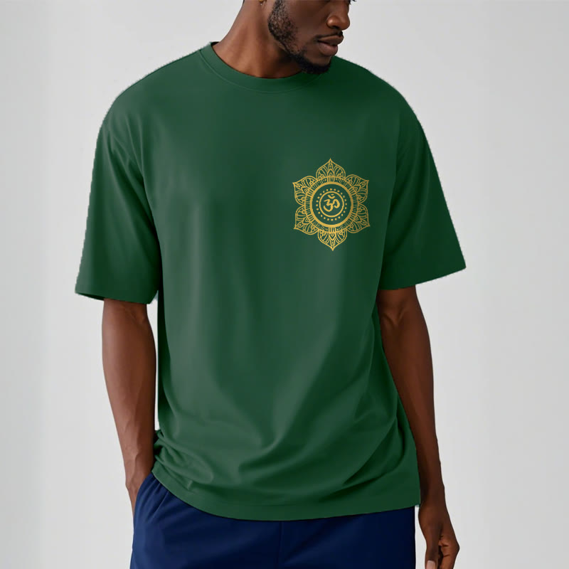 Camiseta con estampado OM de mandala dorado y Buddha Stones - image 1