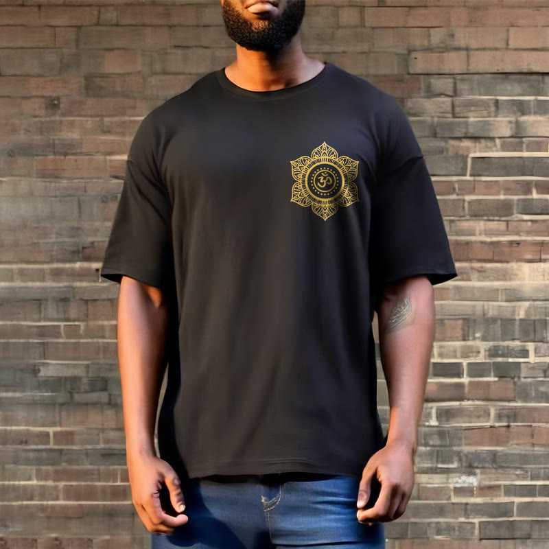 Camiseta con estampado OM de mandala dorado y Buddha Stones - image 6