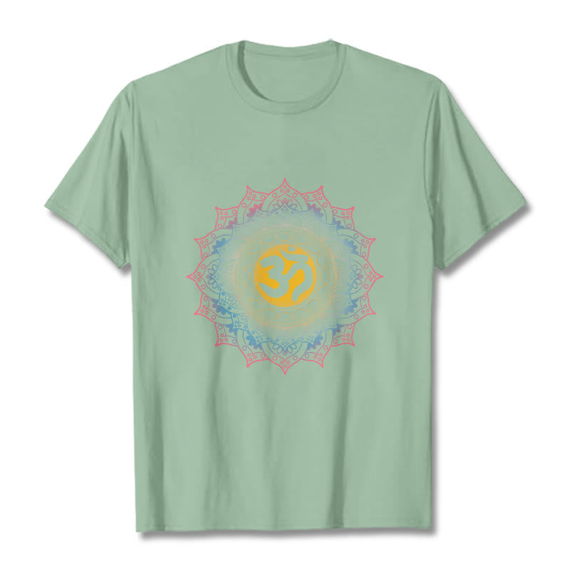 Camiseta con estampado OM de mandala con degradado de color y Buddha Stones - Verde pálido - 2XL - image 15