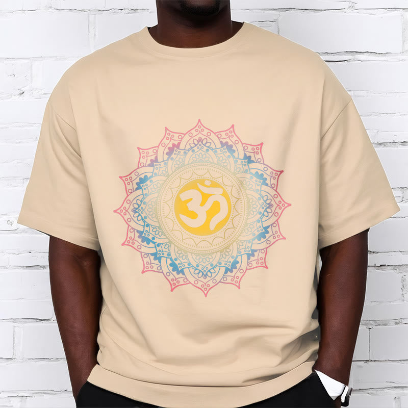 Camiseta con estampado OM de mandala con degradado de color y Buddha Stones - image 9
