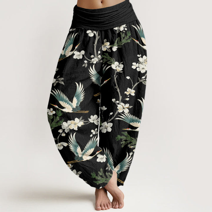 Pantalones harén con cintura elástica para mujer, informales, con estampado de flores y grullas voladoras de Buddha Stones - Negro - US22，UK/AU26，EU54 (6XL) - image 1