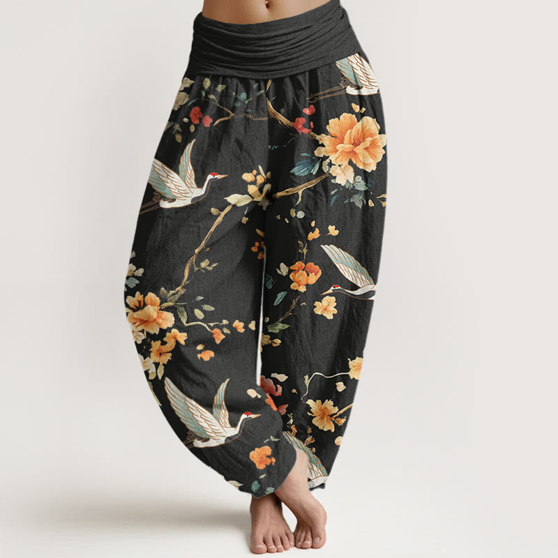 Pantalones harén con cintura elástica para mujer, con estampado de grullas y flores de Buddha Stones - Negro - US22，UK/AU26，EU54 (6XL) - image 1