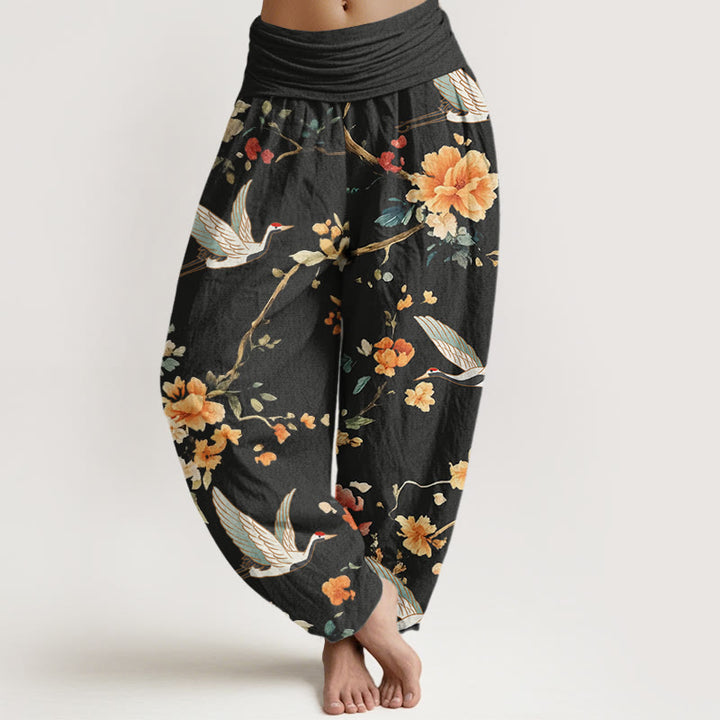 Pantalones harén con cintura elástica para mujer, con estampado de grullas y flores de Buddha Stones - Negro - US22，UK/AU26，EU54 (6XL) - image 1