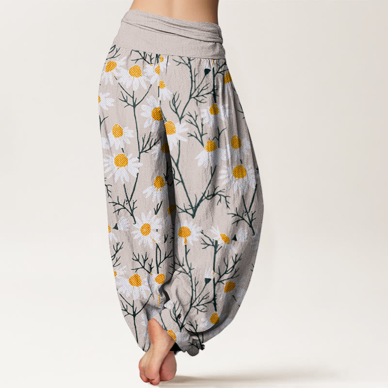 Pantalones harén con cintura elástica para mujer, con estampado de margaritas y pétalos blancos de Buddha Stones - image 9