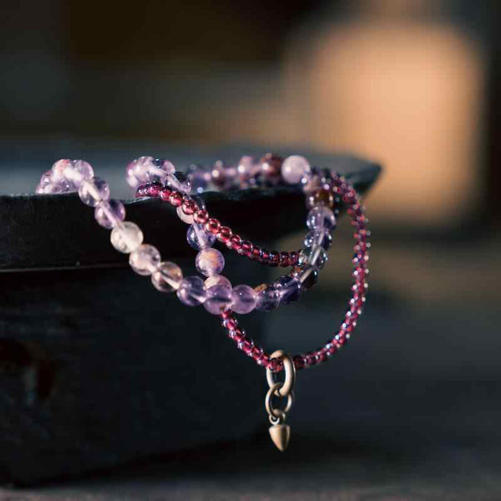 Pulsera multicapa con Buddha Stones retro de 6 mm de amatista y 4 mm de granate