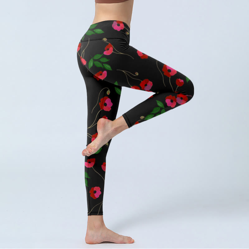 Leggings de yoga para mujer con estampado de hojas verdes y flores rojas vibrantes de Buddha Stones - image 3