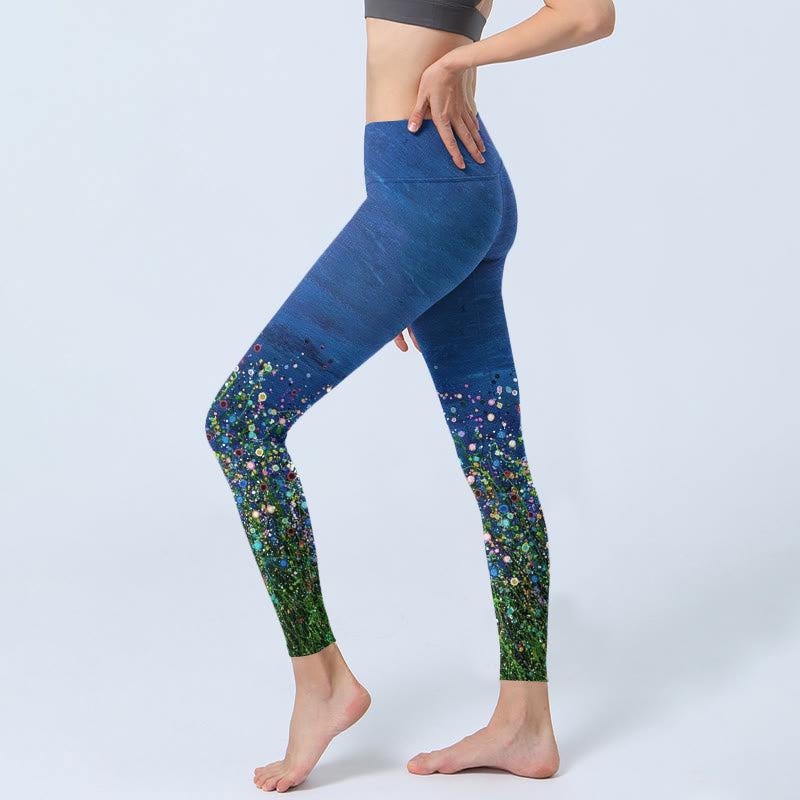 Leggings de yoga para mujer con estampado de flores, hierba y piedras de Buddha Stones - image 3