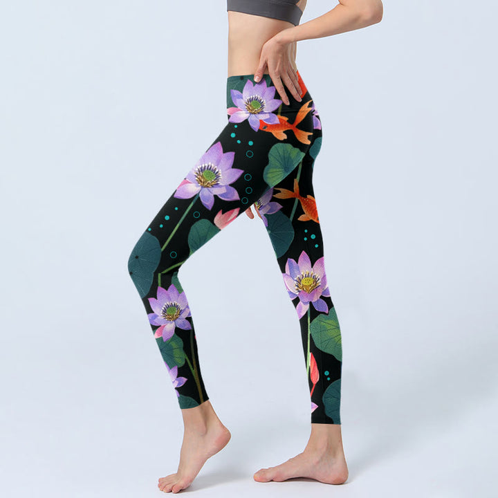 Leggings de yoga para mujer con estampado de flores de loto moradas y hojas de loto, Buddha Stones y peces koi - image 2