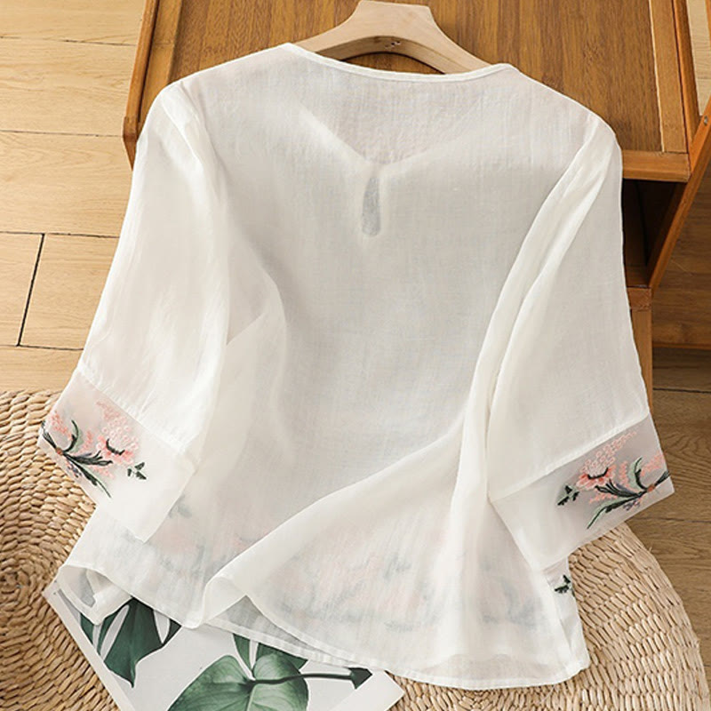 Camisa informal de poliéster con cuello redondo, manga corta y botones de rana para mujer con bordado floral de Buddha Stones - image 8