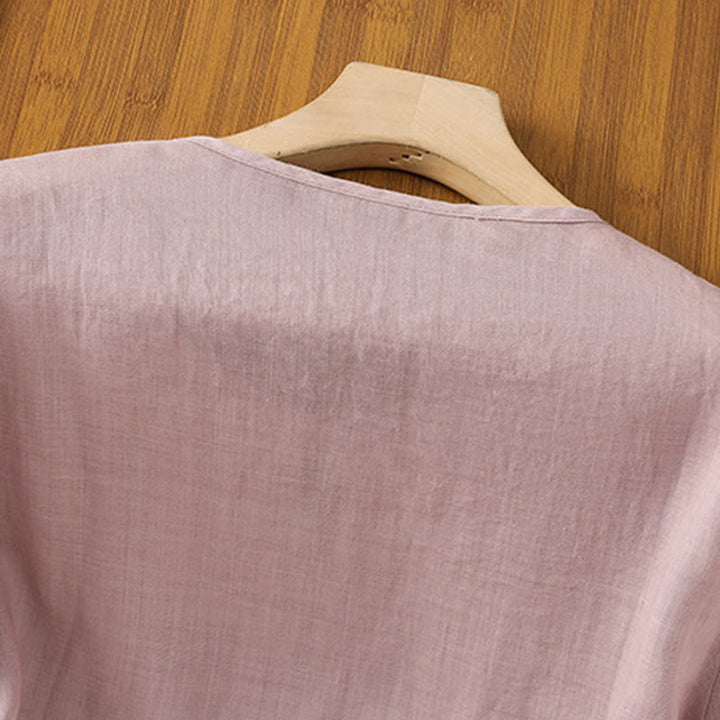 Camisa informal de poliéster con cuello redondo, manga corta y botones de rana para mujer con bordado floral de Buddha Stones - image 19