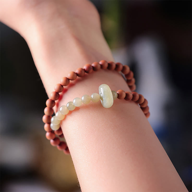 Pulsera de doble vuelta con protección de jade hetiano de sándalo y Buddha Stones