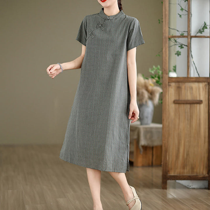 Vestido cheongsam midi de algodón y lino con diseño de botones de rana y manga corta a cuadros con Buddha Stones - image 12
