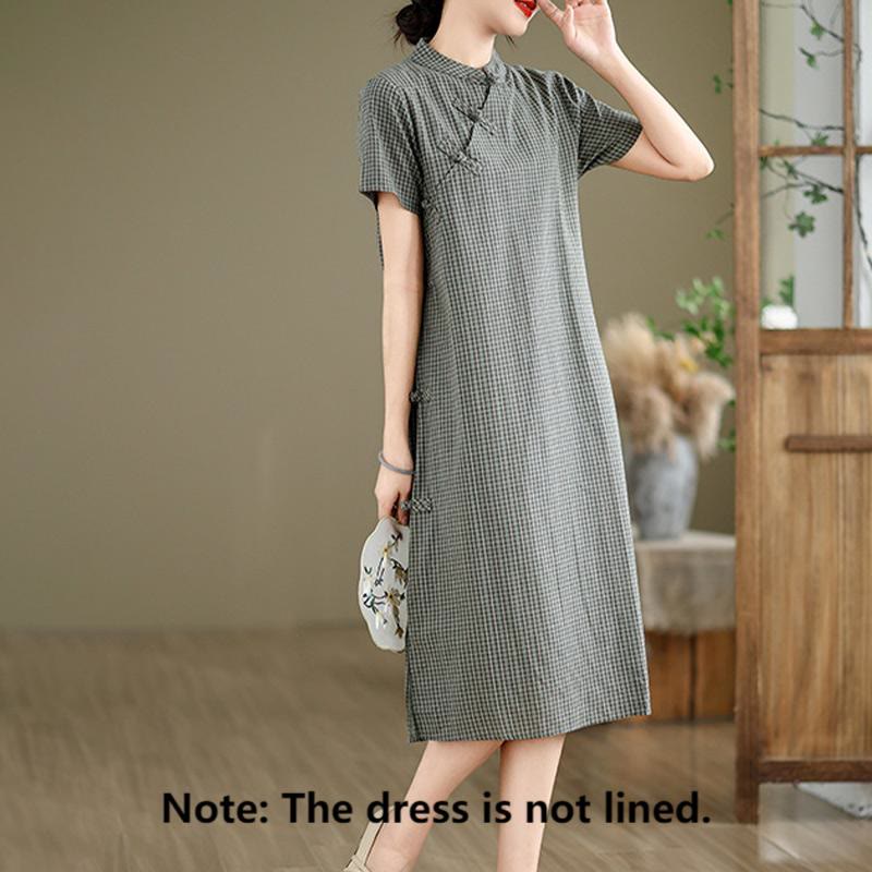 Vestido cheongsam midi de algodón y lino con diseño de botones de rana y manga corta a cuadros con Buddha Stones - image 11