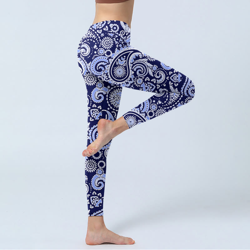 Leggings de yoga para mujer con estampado de flores de anacardo, morado y azul, con Buddha Stones - image 4