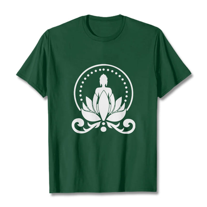 Camiseta de meditación con Buddha Stones sentado sobre una flor de loto y piedras de Buda - Verde bosque - 2XL - image 0