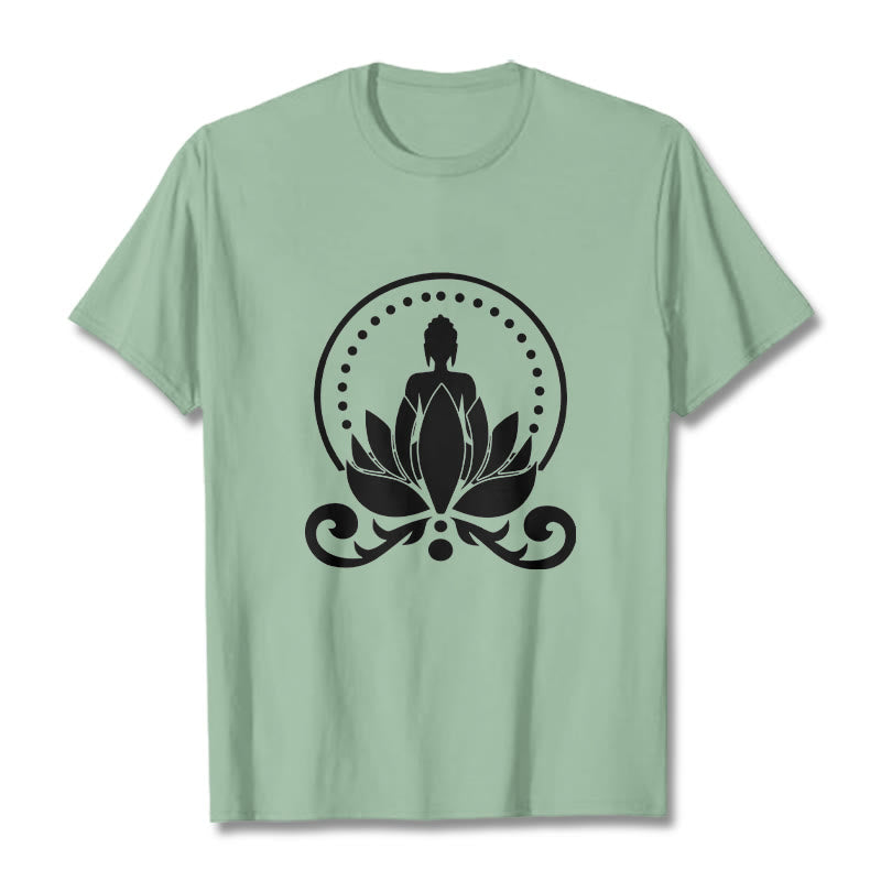 Camiseta de meditación con Buddha Stones sentado sobre una flor de loto y piedras de Buda - Verde pálido - 2XL - image 15