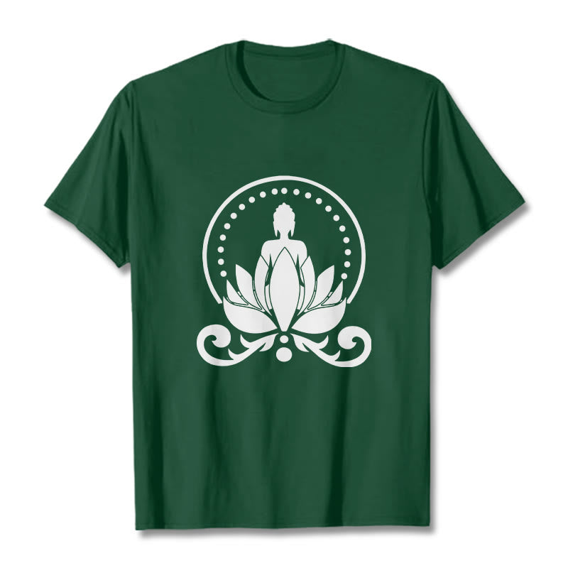 Camiseta de meditación con Buddha Stones sentado sobre una flor de loto y piedras de Buda - Verde bosque - 2XL - image 1