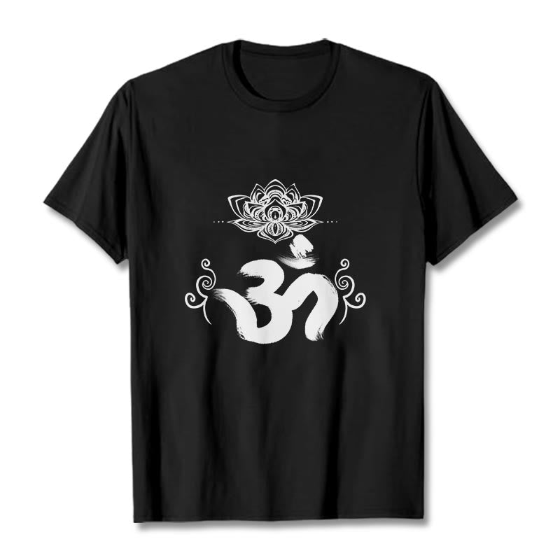 Camiseta floral sánscrita con símbolo Om de Buddha Stones - Negro - 2XL - image 6