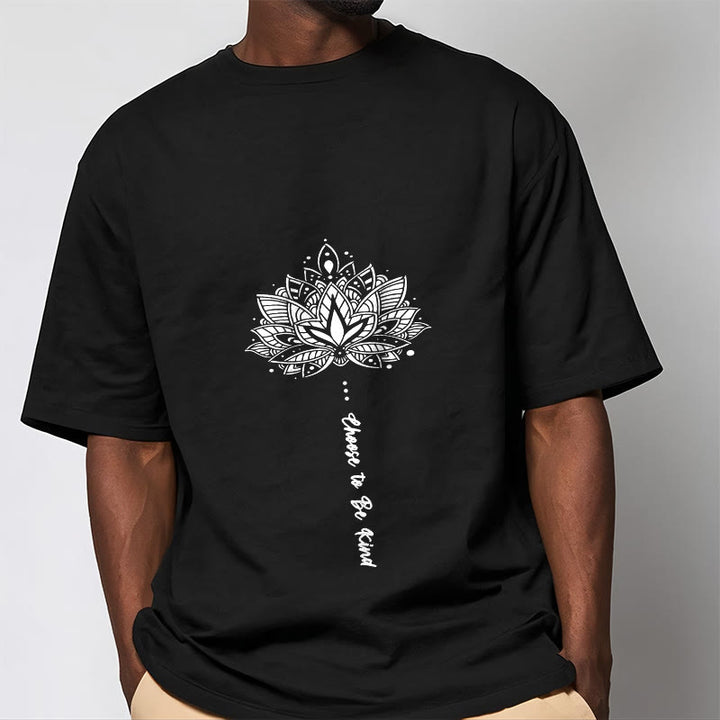 Camiseta con flores geométricas "Elegir ser amable" de Buddha Stones - image 5