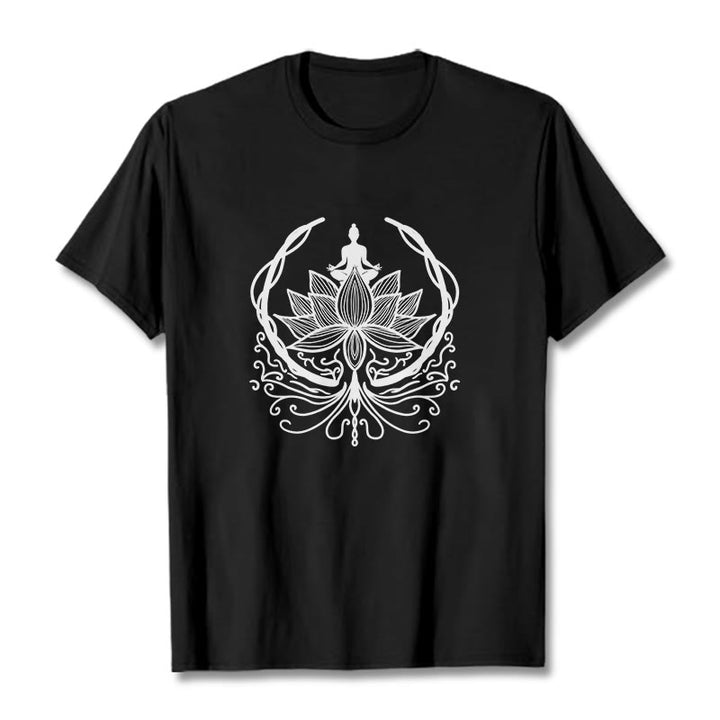 Camiseta de meditación con Buddha Stones sentado dentro de una flor de loto y piedras de Buda - Negro - 2XL - image 7