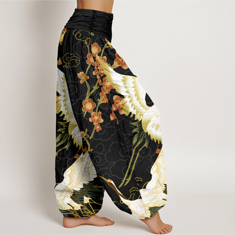 Pantalones bombachos de cintura elástica para mujer con estampado de Buddha Stones, grullas, flores y nubes auspiciosas. - image 1