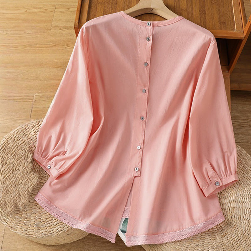Camisa de lino y algodón con cuello redondo, manga tres cuartos y botones, con dobladillo de encaje liso y botonadura sencilla para mujer Buddha Stones - image 28