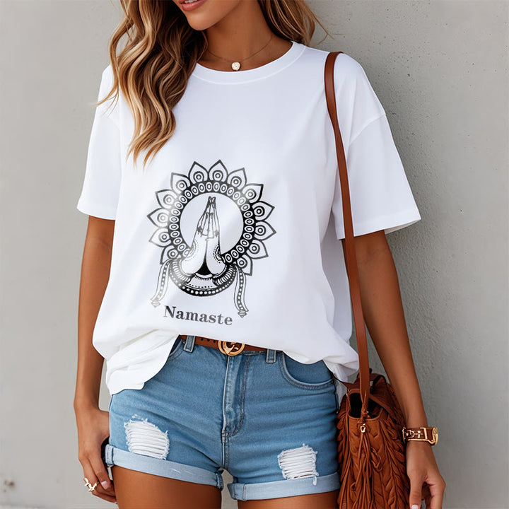 Camiseta con estampado de mandala y gesto de Namaste con Buddha Stones - image 8