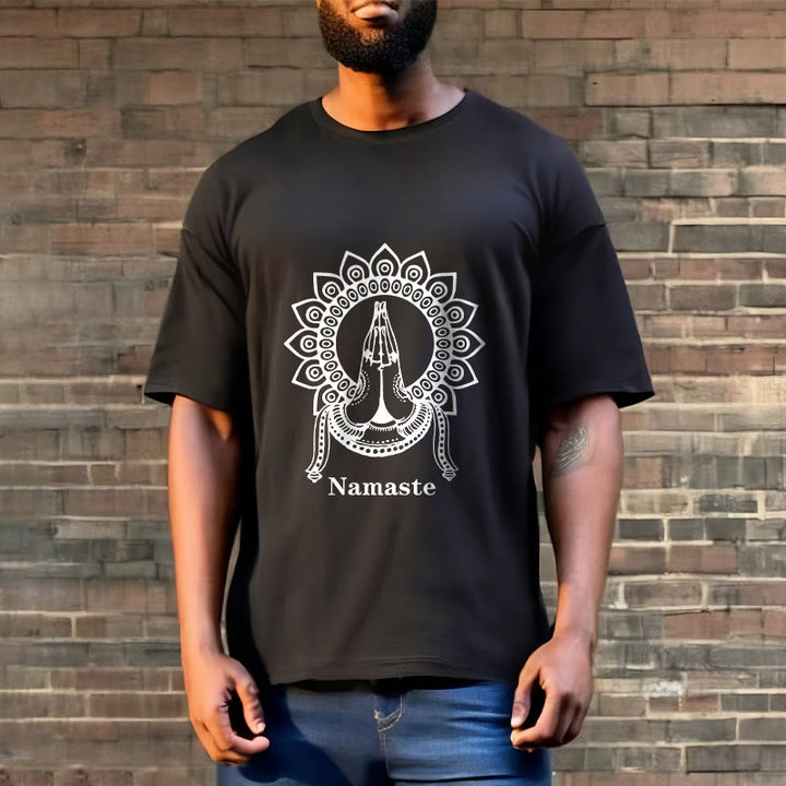 Camiseta con estampado de mandala y gesto de Namaste con Buddha Stones - image 3