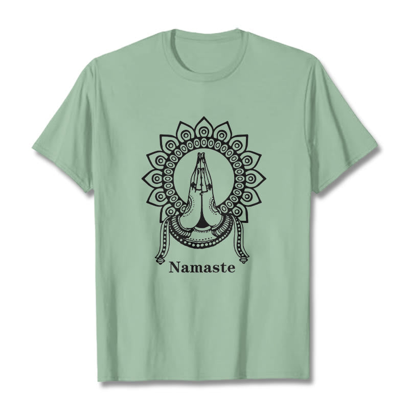 Camiseta con estampado de mandala y gesto de Namaste con Buddha Stones - Verde pálido - 2XL - image 15