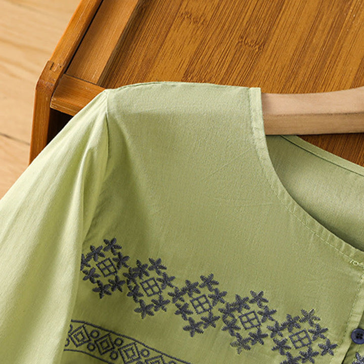 Camisa de algodón para mujer con mangas largas tipo farol y botones plisados ​​con bordado de Buddha Stones - image 22