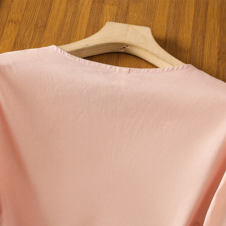 Camisa de algodón para mujer con mangas largas tipo farol y botones plisados ​​con bordado de Buddha Stones - image 13