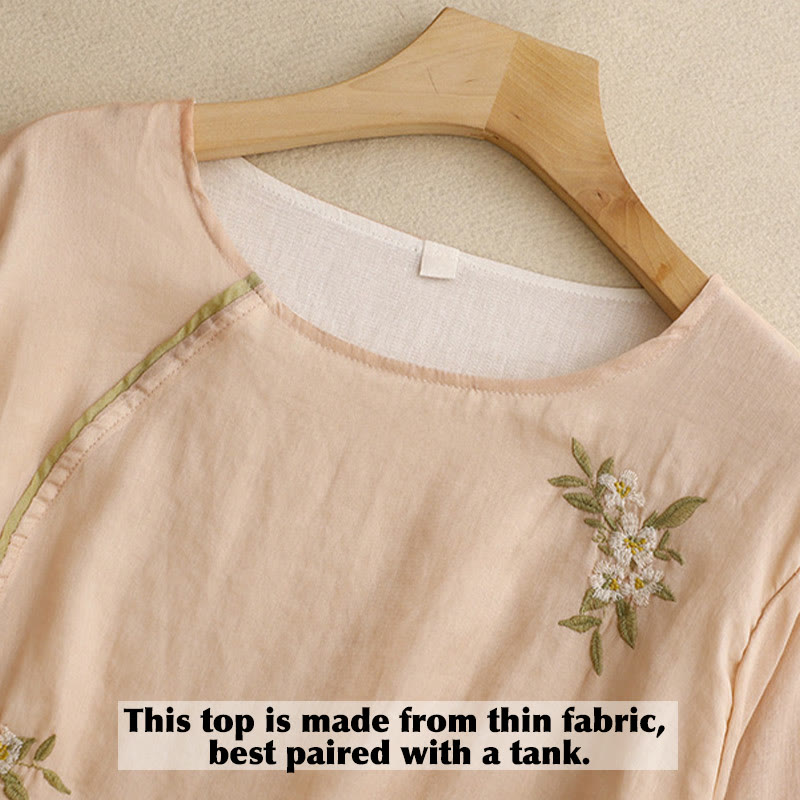 Camisa de mujer de manga tres cuartos con cuello redondo y bordado floral verde y Buddha Stones en color beige. - image 13