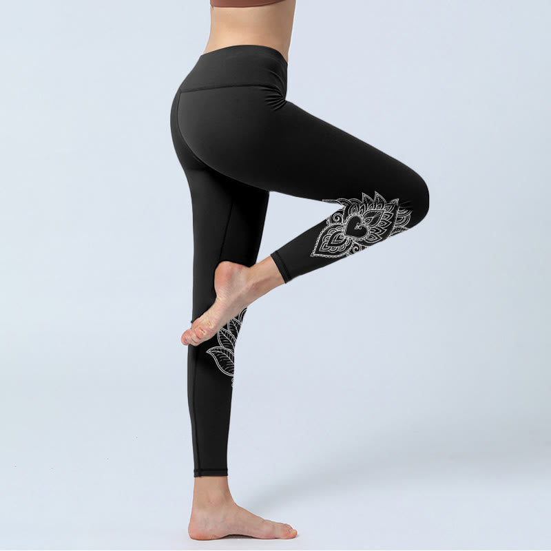 Leggings de yoga para mujer con estampado de flores, pétalos y Buddha Stones en forma de corazón - image 3