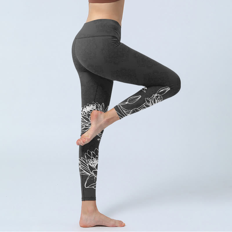 Leggings de yoga para mujer con estampado de hojas y flores de loto y Buddha Stones en blanco - image 4