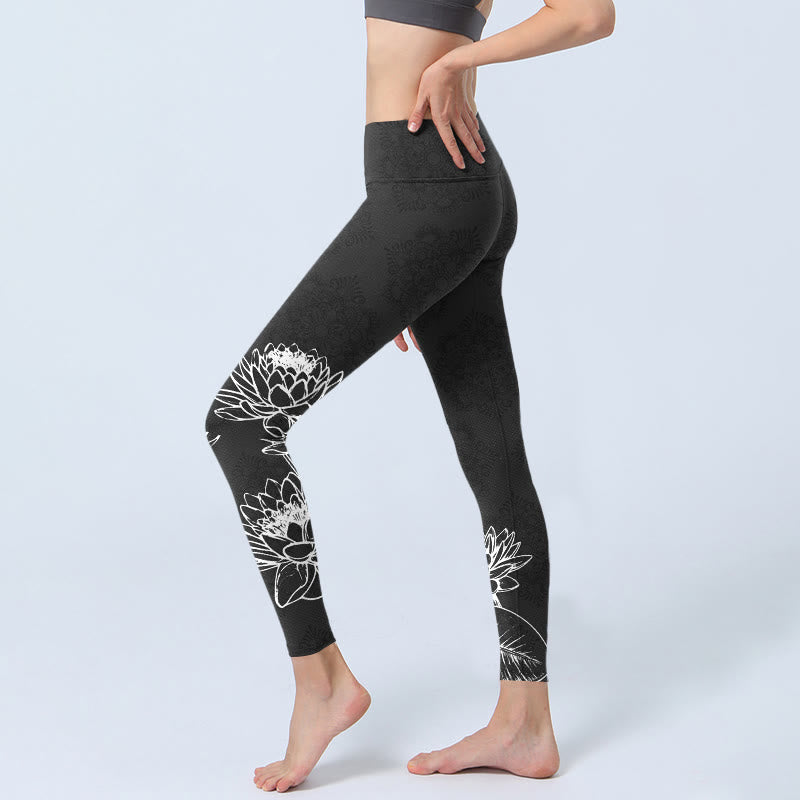 Leggings de yoga para mujer con estampado de hojas y flores de loto y Buddha Stones en blanco - image 2